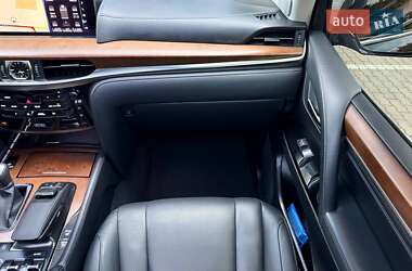 Позашляховик / Кросовер Lexus LX 2016 в 