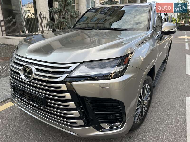 Lexus LX 2022