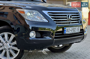 Позашляховик / Кросовер Lexus LX 2008 в 