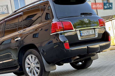 Позашляховик / Кросовер Lexus LX 2008 в 