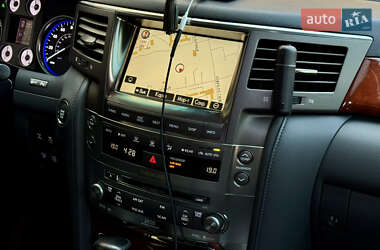 Позашляховик / Кросовер Lexus LX 2008 в 