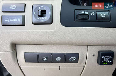 Позашляховик / Кросовер Lexus LX 2010 в 