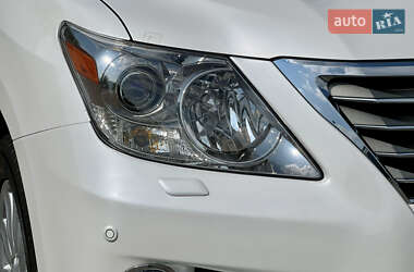 Внедорожник / Кроссовер Lexus LX 2008 в 