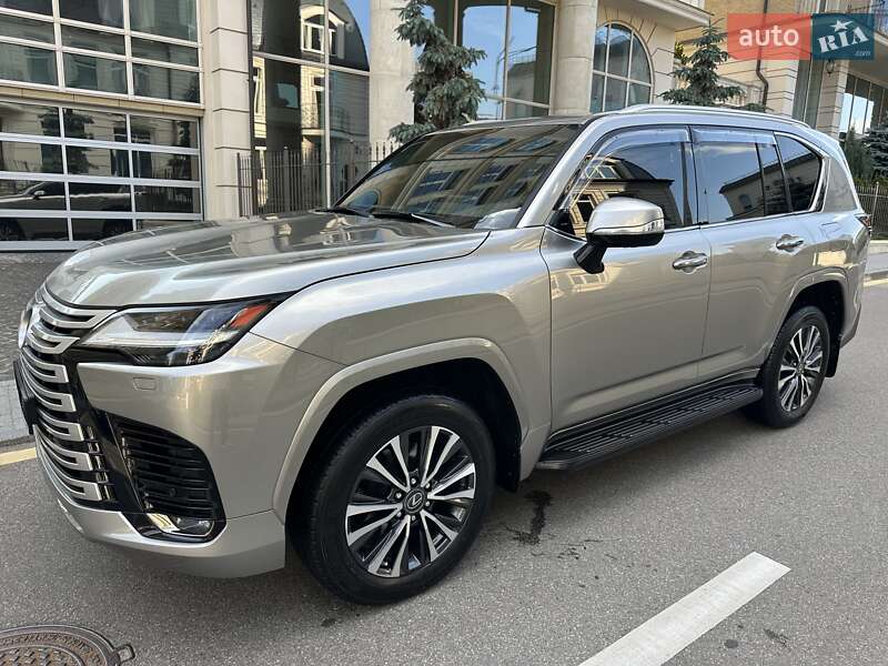 Внедорожник / Кроссовер Lexus LX 2022 в 
