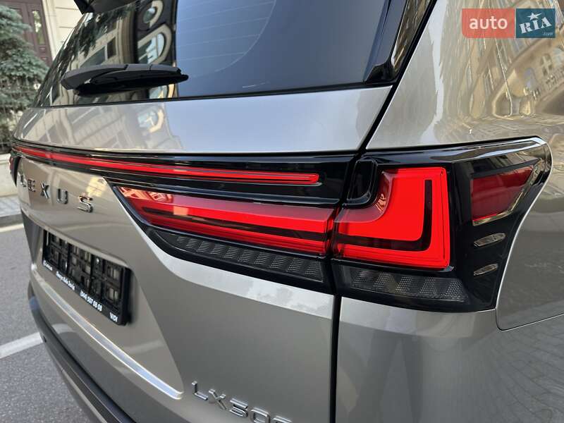Внедорожник / Кроссовер Lexus LX 2022 в Киеве