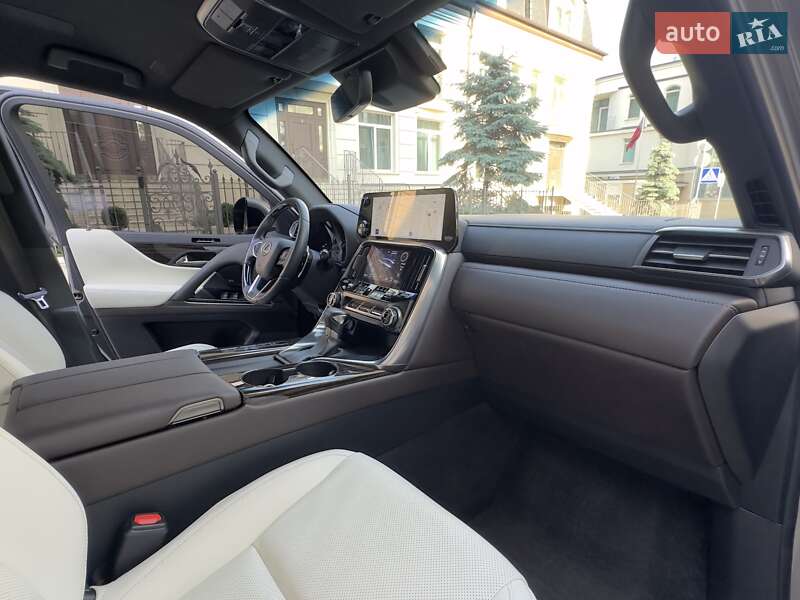 Внедорожник / Кроссовер Lexus LX 2022 в Киеве