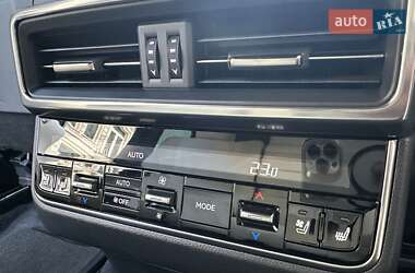Внедорожник / Кроссовер Lexus LX 2022 в 