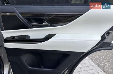 Внедорожник / Кроссовер Lexus LX 2022 в 