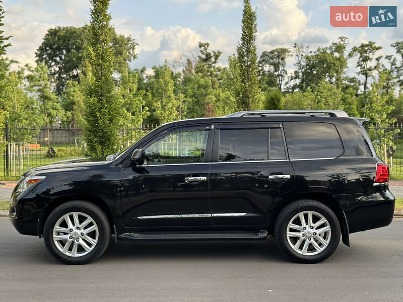 Внедорожник / Кроссовер Lexus LX 2011 в Киеве