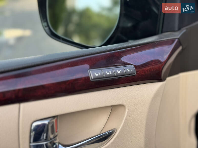 Внедорожник / Кроссовер Lexus LX 2011 в Киеве