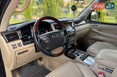 Внедорожник / Кроссовер Lexus LX 2011 в 