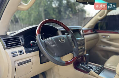 Внедорожник / Кроссовер Lexus LX 2008 в 