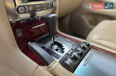 Внедорожник / Кроссовер Lexus LX 2008 в 