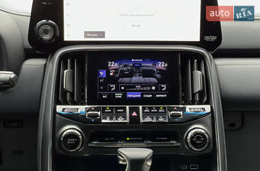 Позашляховик / Кросовер Lexus LX 2023 в 