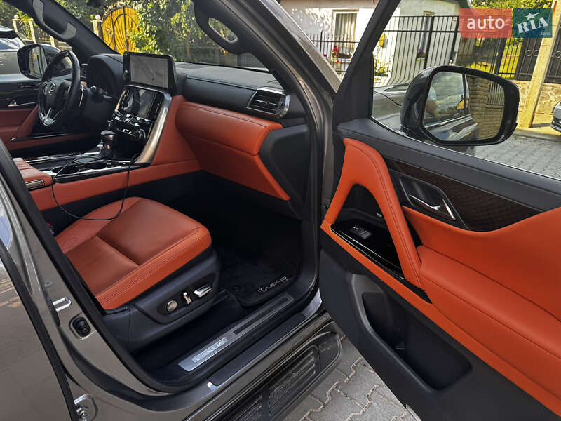 Внедорожник / Кроссовер Lexus LX 2022 в Черновцах