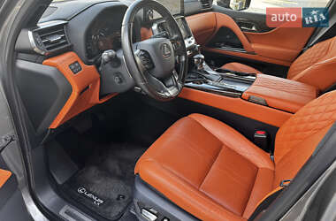 Внедорожник / Кроссовер Lexus LX 2022 в 