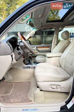 Внедорожник / Кроссовер Lexus LX 2006 в 