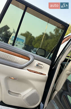 Внедорожник / Кроссовер Lexus LX 2006 в 