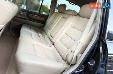 Внедорожник / Кроссовер Lexus LX 2006 в 