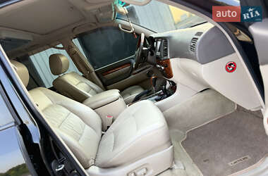 Внедорожник / Кроссовер Lexus LX 2006 в 