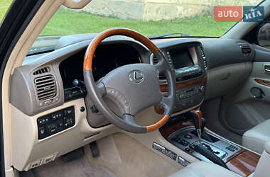 Внедорожник / Кроссовер Lexus LX 2006 в 
