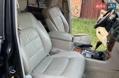 Внедорожник / Кроссовер Lexus LX 2006 в 