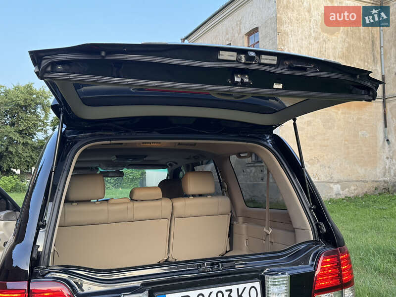 Внедорожник / Кроссовер Lexus LX 2006 в Тульчине