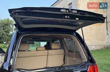 Внедорожник / Кроссовер Lexus LX 2006 в 
