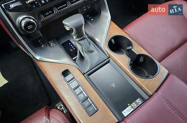 Внедорожник / Кроссовер Lexus LX 2023 в 