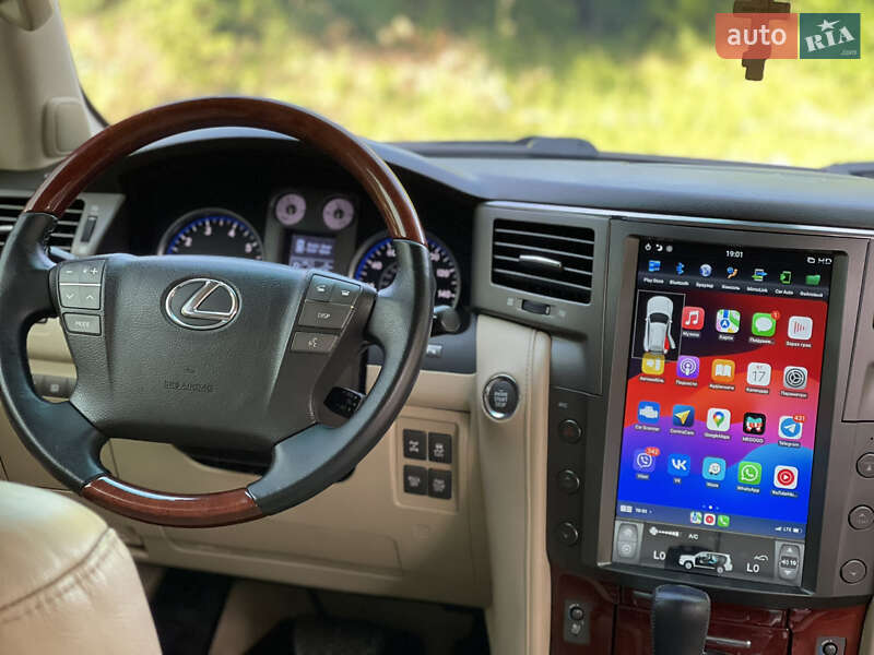 Позашляховик / Кросовер Lexus LX 2010 в Чернівцях фото 18 Позашляховик / Кросовер Lexus LX 2010 в Чернівцях