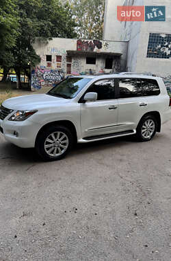 Внедорожник / Кроссовер Lexus LX 2008 в 