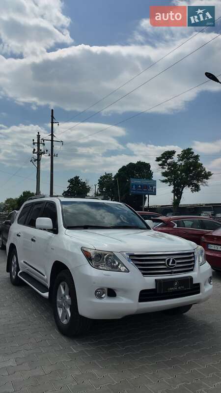 Позашляховик / Кросовер Lexus LX 2010 в 