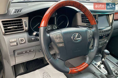 Внедорожник / Кроссовер Lexus LX 2010 в 