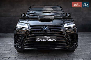 Позашляховик / Кросовер Lexus LX 2022 в 
