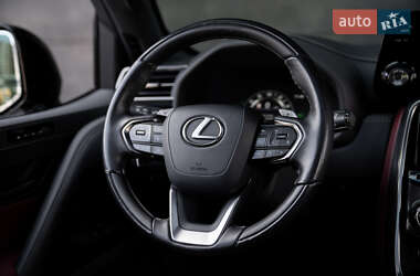 Позашляховик / Кросовер Lexus LX 2022 в 