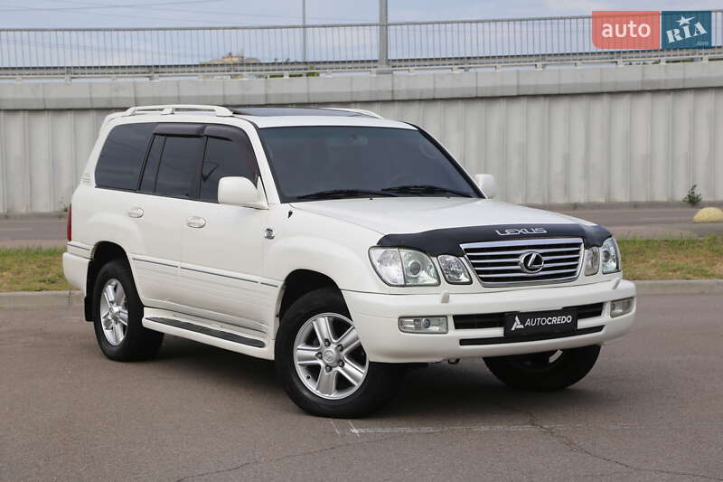 Внедорожник / Кроссовер Lexus LX 2005 в 