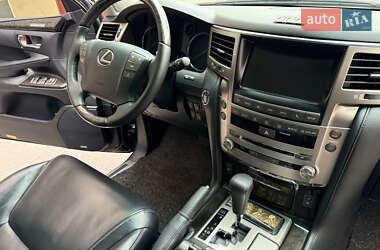 Внедорожник / Кроссовер Lexus LX 2012 в 