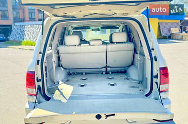 Позашляховик / Кросовер Lexus LX 2007 в 