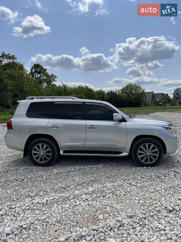 Внедорожник / Кроссовер Lexus LX 2010 в Тернополе