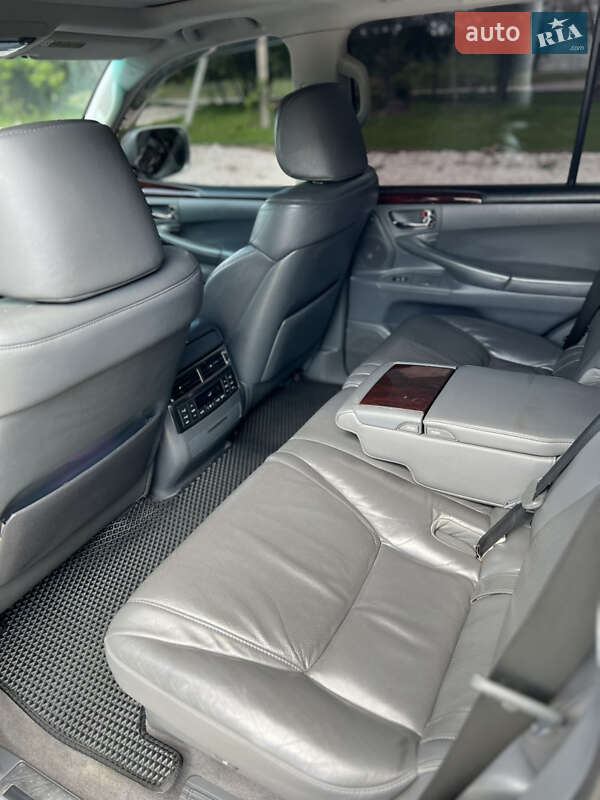 Внедорожник / Кроссовер Lexus LX 2010 в Тернополе
