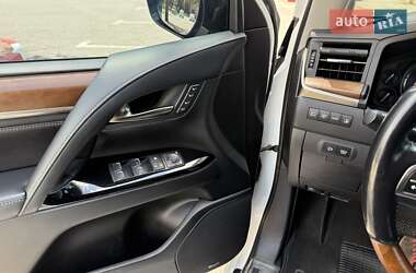 Внедорожник / Кроссовер Lexus LX 2015 в 