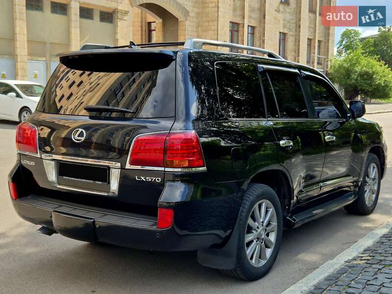 Внедорожник / Кроссовер Lexus LX 2010 в Харькове