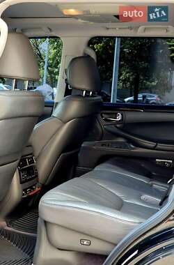 Позашляховик / Кросовер Lexus LX 2010 в 