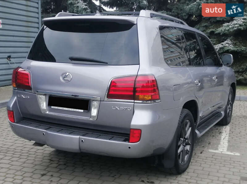 Позашляховик / Кросовер Lexus LX 2008 в Івано-Франківську
