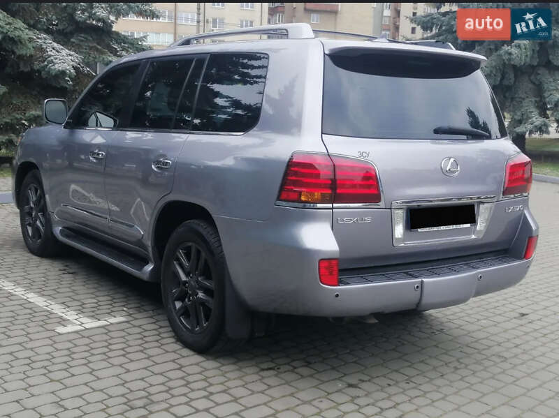 Позашляховик / Кросовер Lexus LX 2008 в Івано-Франківську