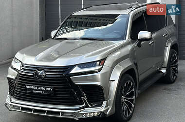 Внедорожник / Кроссовер Lexus LX 2022 в 