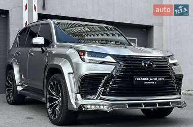 Внедорожник / Кроссовер Lexus LX 2022 в 