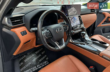 Внедорожник / Кроссовер Lexus LX 2022 в 