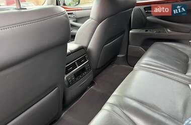 Внедорожник / Кроссовер Lexus LX 2008 в 