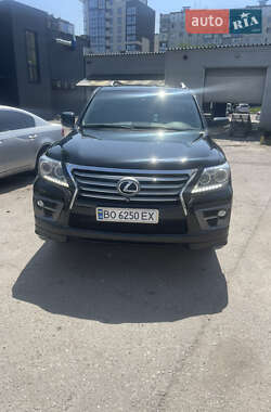 Внедорожник / Кроссовер Lexus LX 2013 в Черновцах